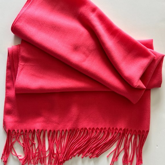 ITALIAN Scarf/Wrap with Fringe EUC - Picture 7 of 7